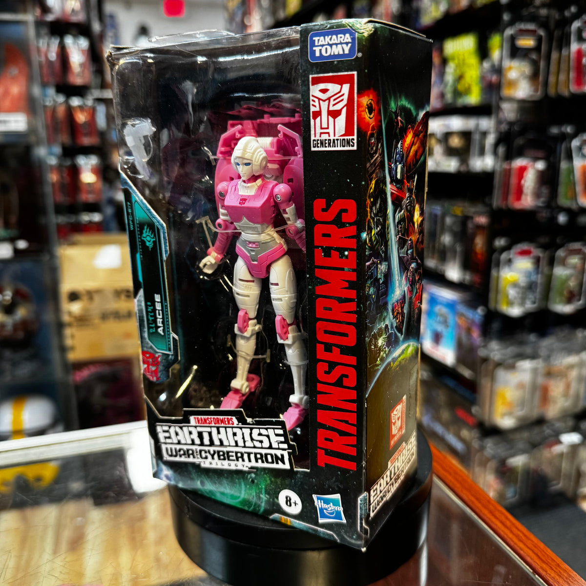 Arcee Earthrise Deluxe Class (Transformers Generations, Hasbro) Sealed