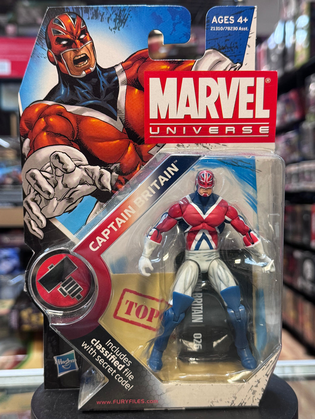 Captain Britian 3.75 8169 (Marvel Infinite, Hasbro) SEALED