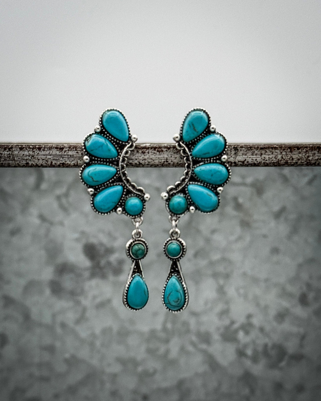 Highpoint Cluster Fashion Dangle Earrings
