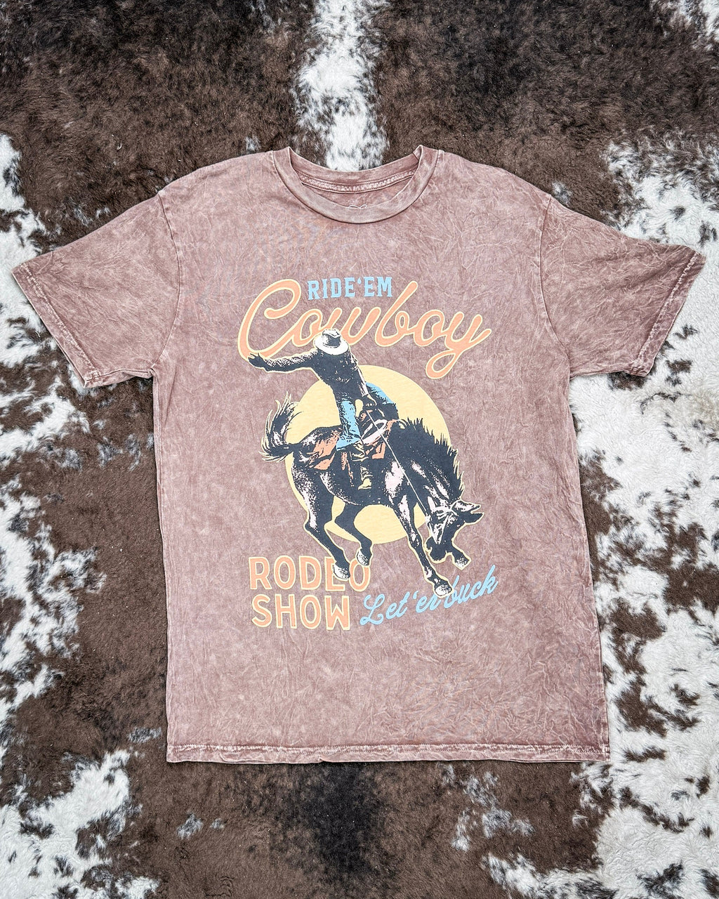 Cowboy Rodeo Show Boyfriend Tee in Mocha Mineral Wash