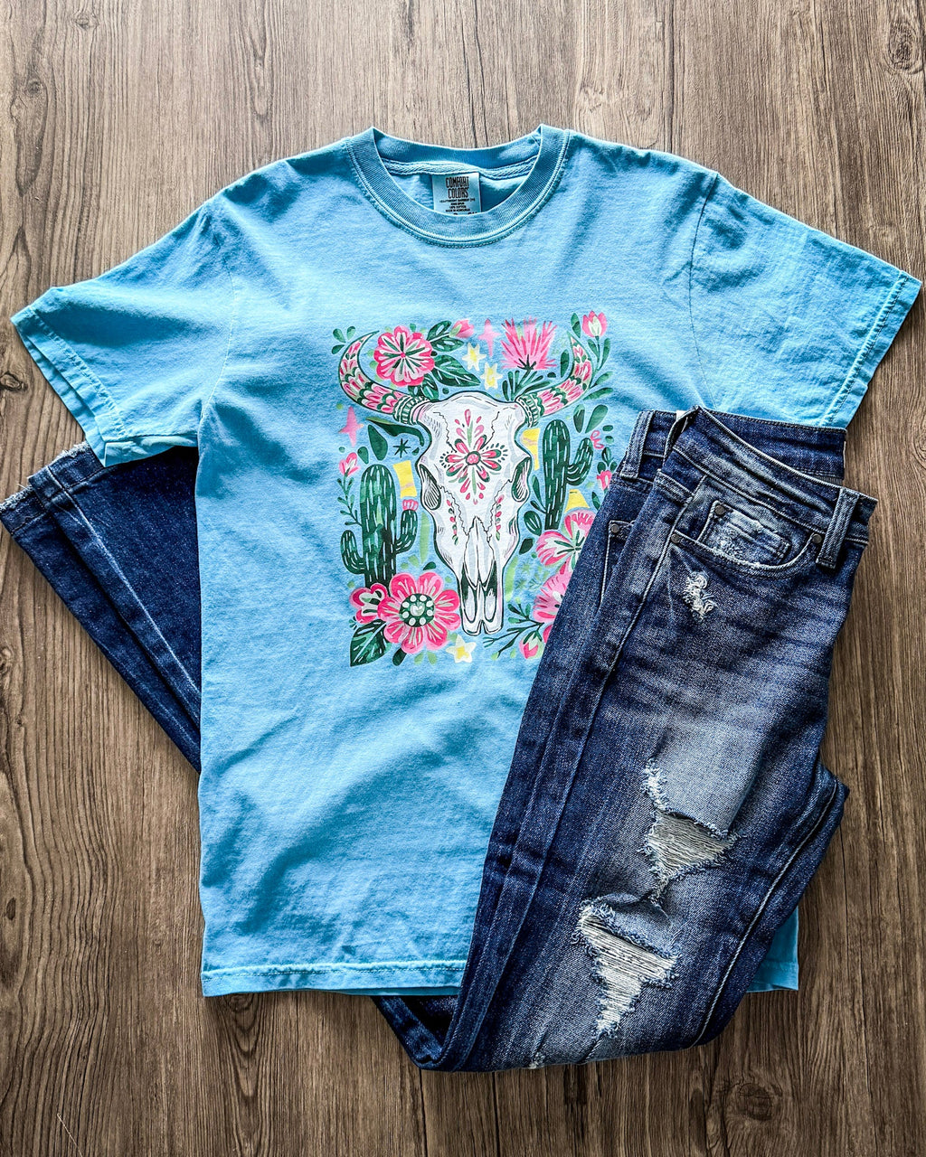 Desert Bloom Cow Skull Tee in Turquoise