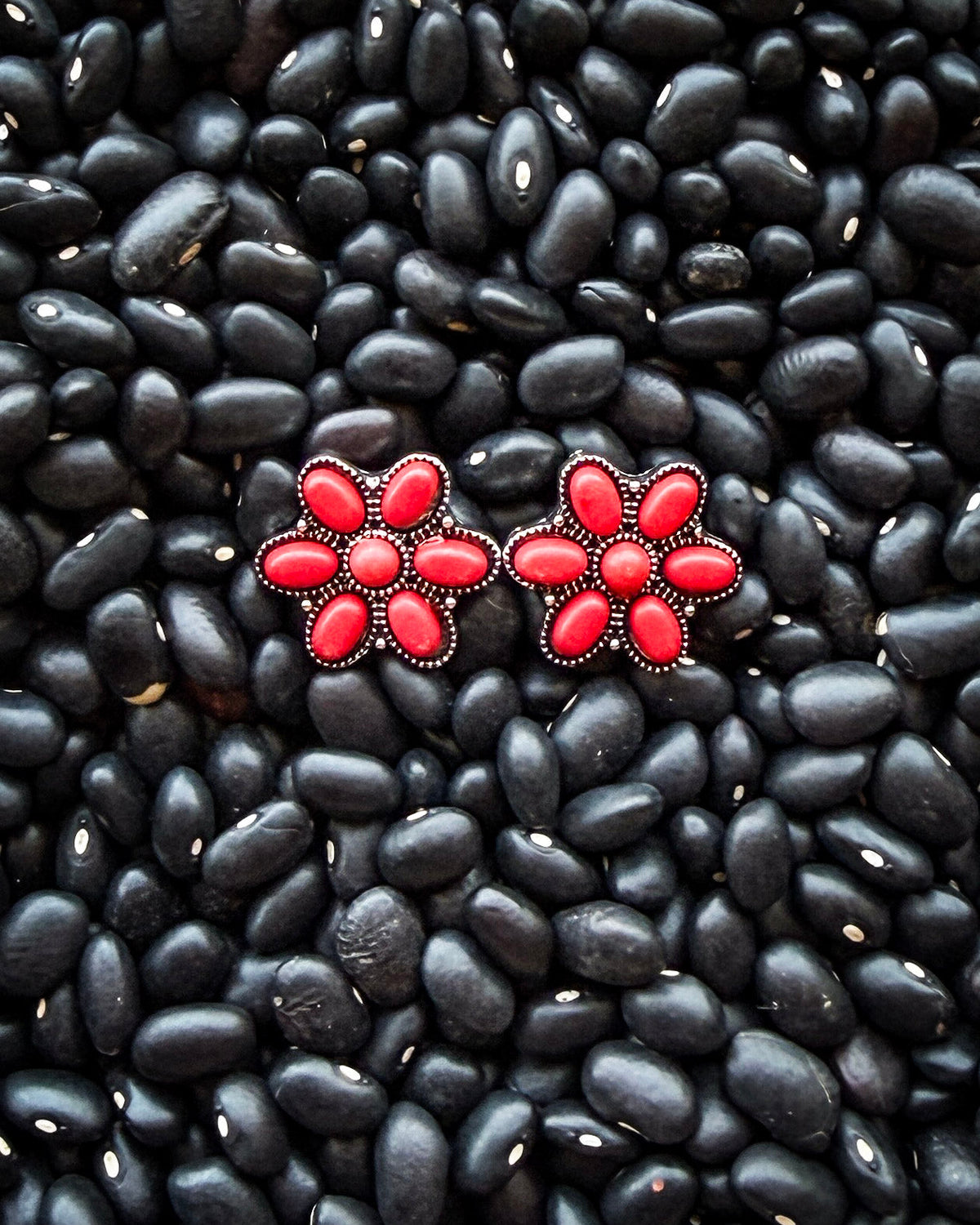 Desert Daisy Fashion Stud Earrings in Red