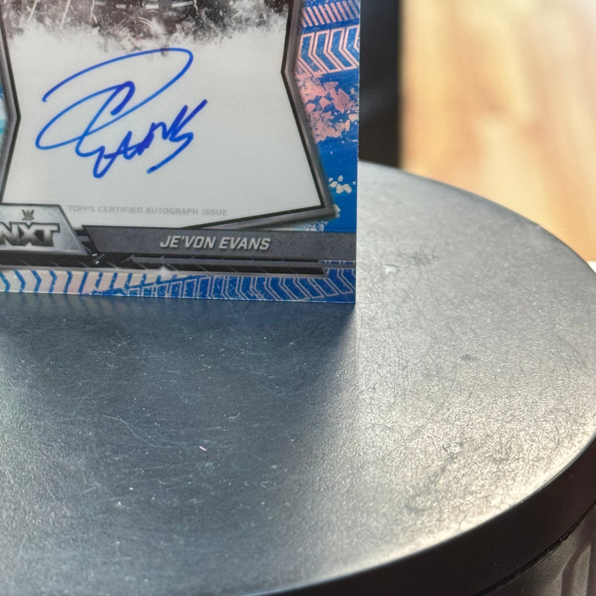 Je'Von Evans NXT Blue Refractor Autograph Card (WWE, Topps Chrome)