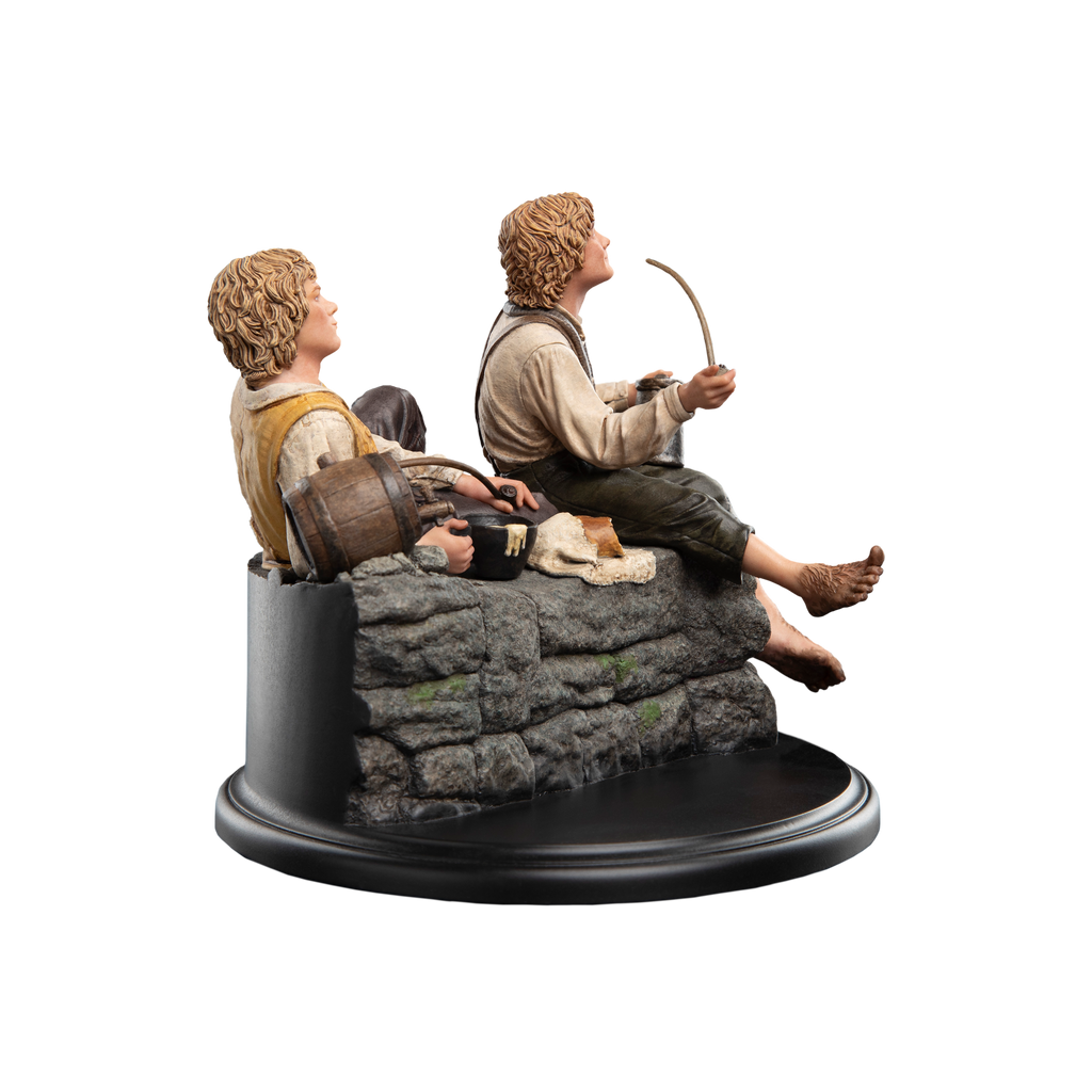 The Lord of the Rings: Merry and Pippin Miniature Statue