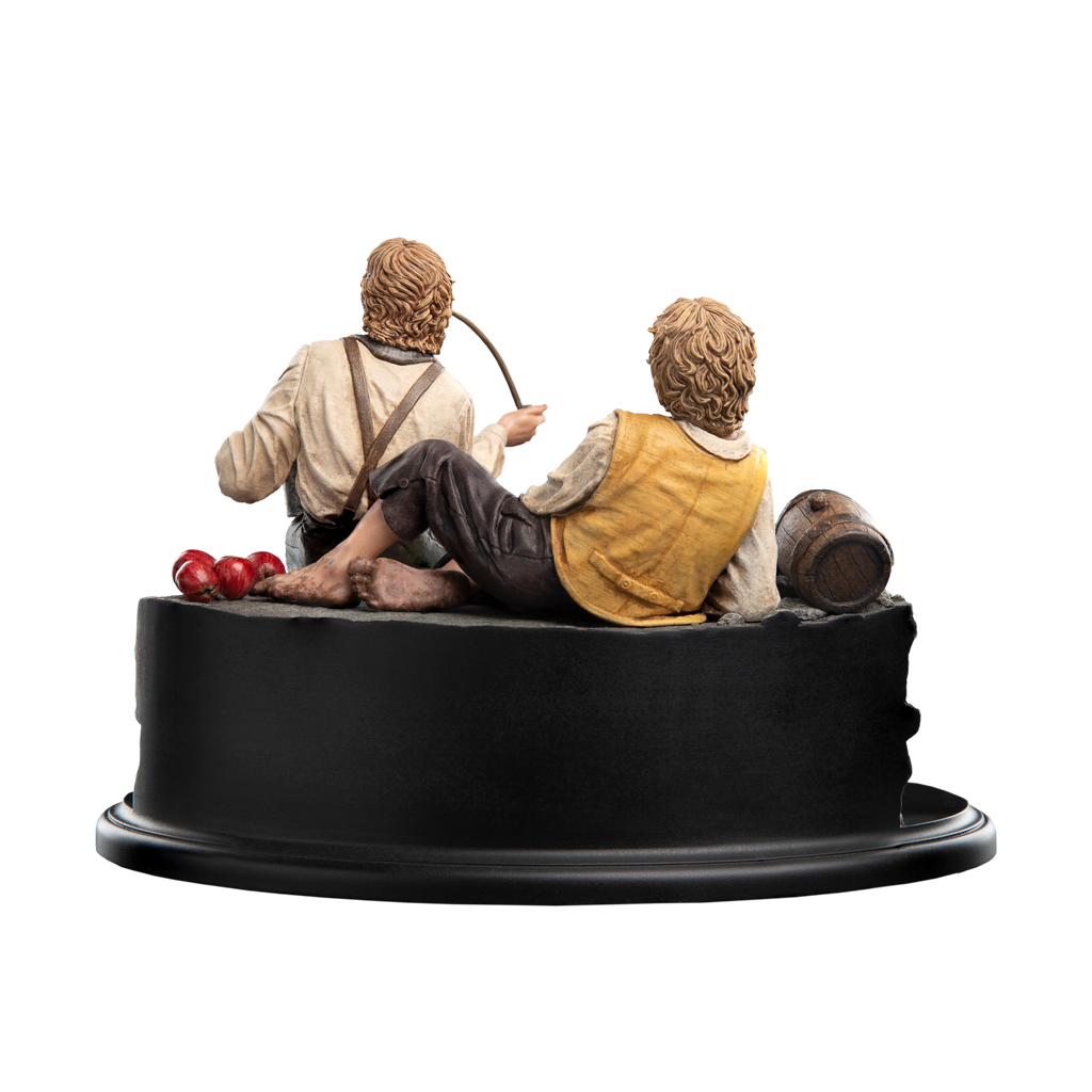 The Lord of the Rings: Merry and Pippin Miniature Statue