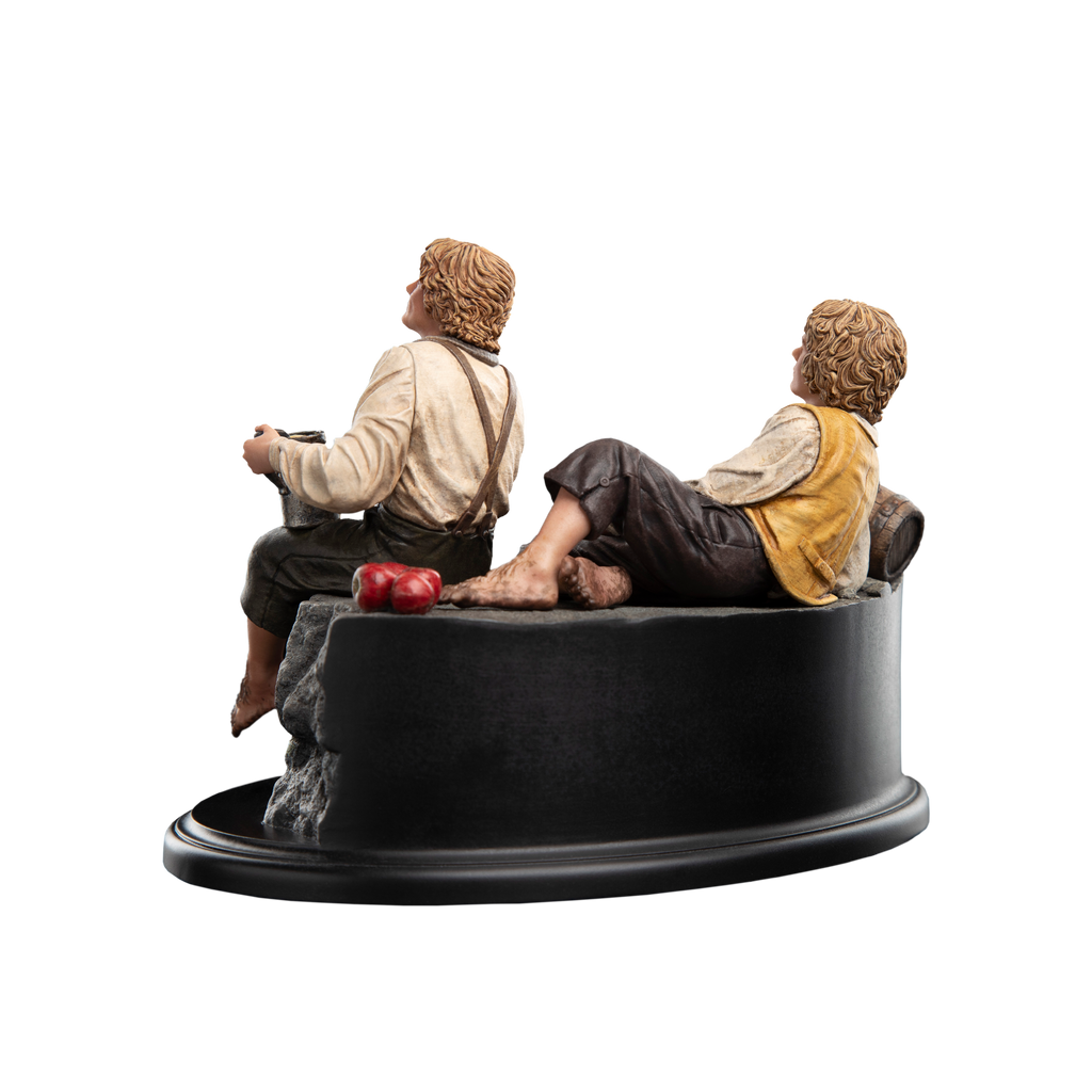 The Lord of the Rings: Merry and Pippin Miniature Statue