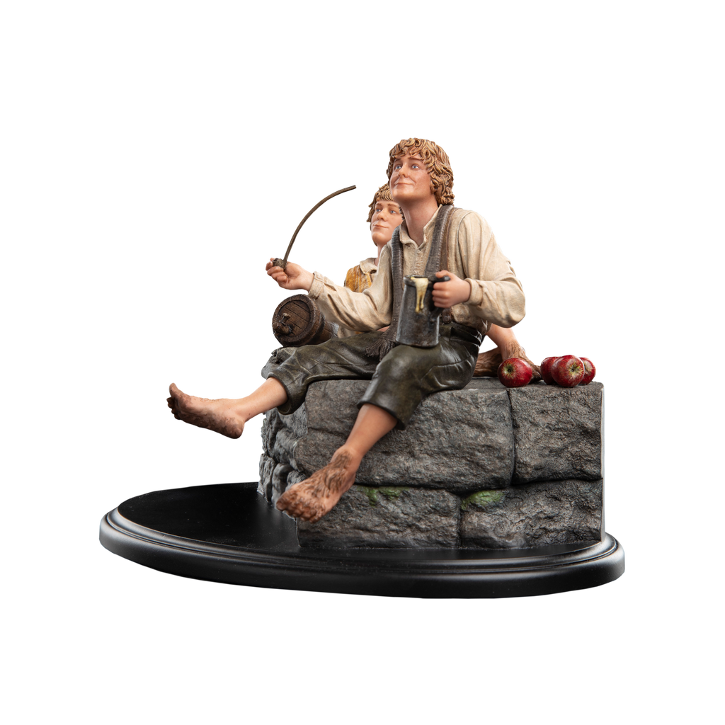 The Lord of the Rings: Merry and Pippin Miniature Statue