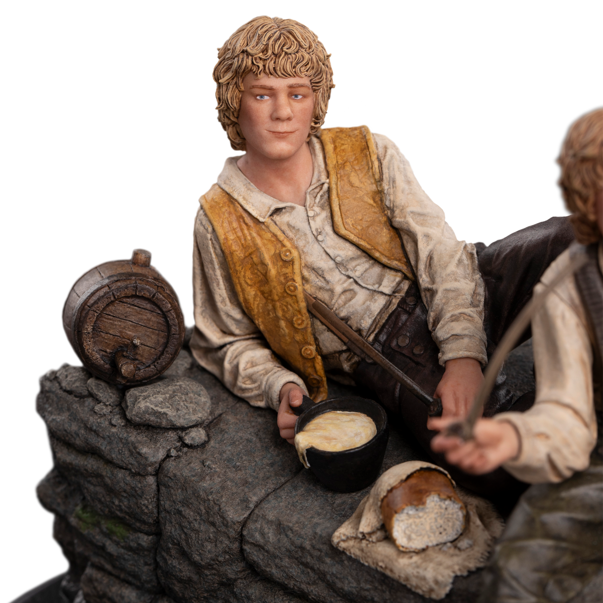 The Lord of the Rings: Merry and Pippin Miniature Statue