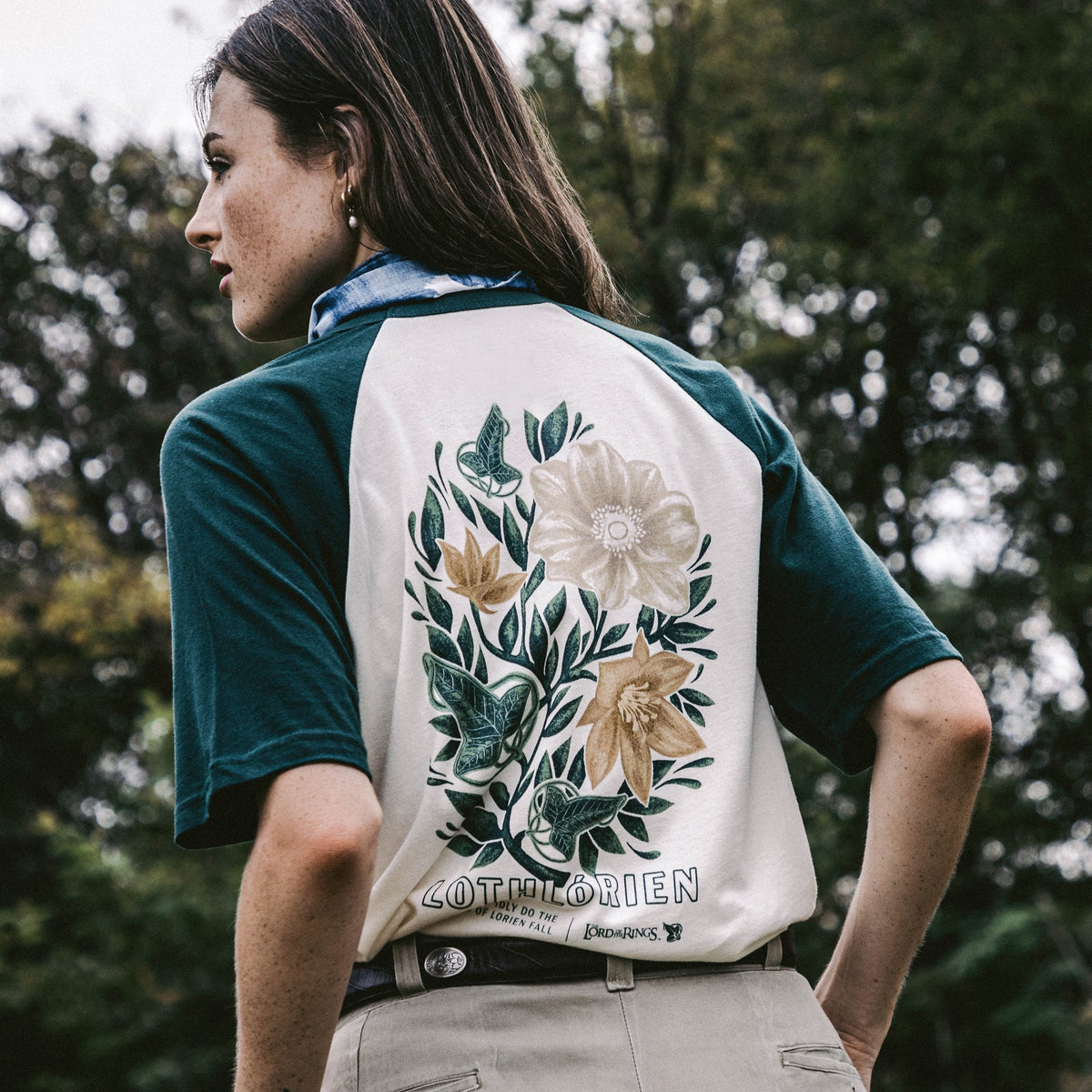 Lothlórien Classic Comfort Raglan Tee
