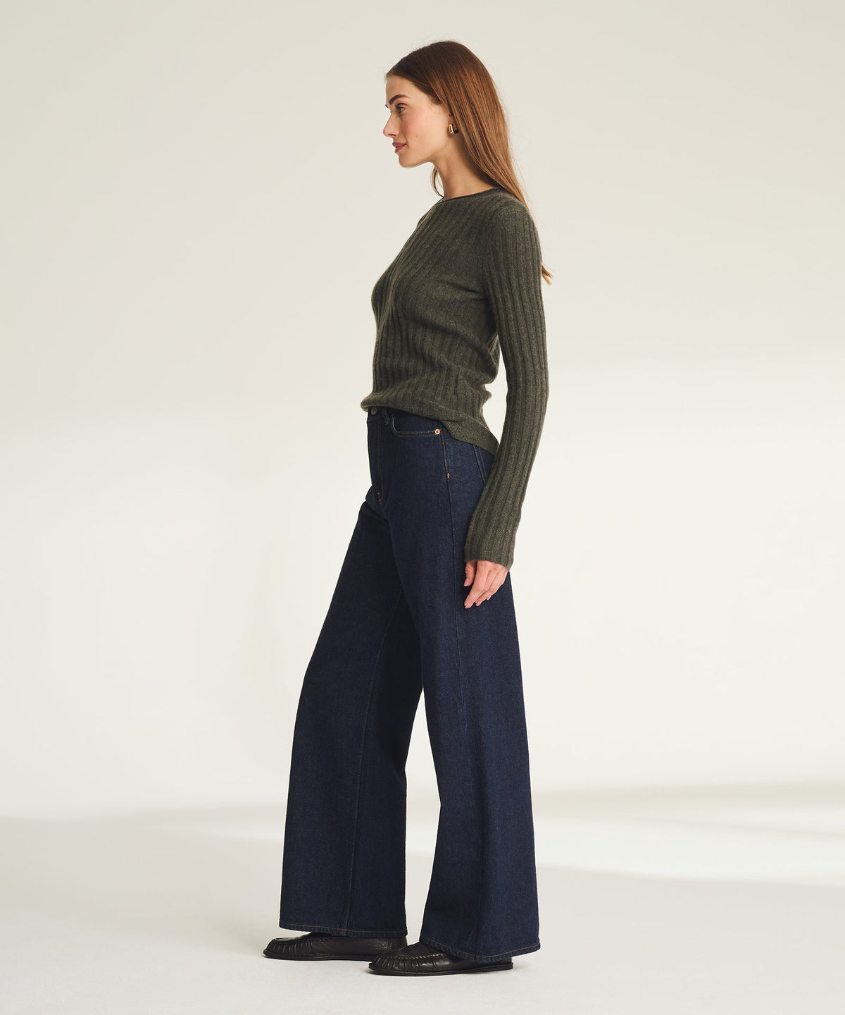 Lightweight Cashmere Ribbed Sweater