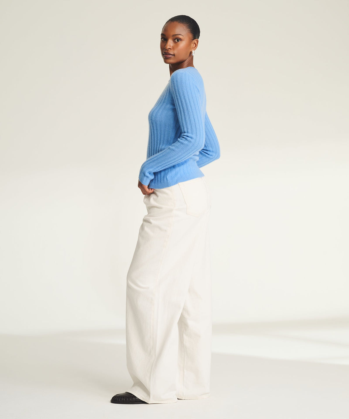 Lightweight Cashmere Ribbed Sweater