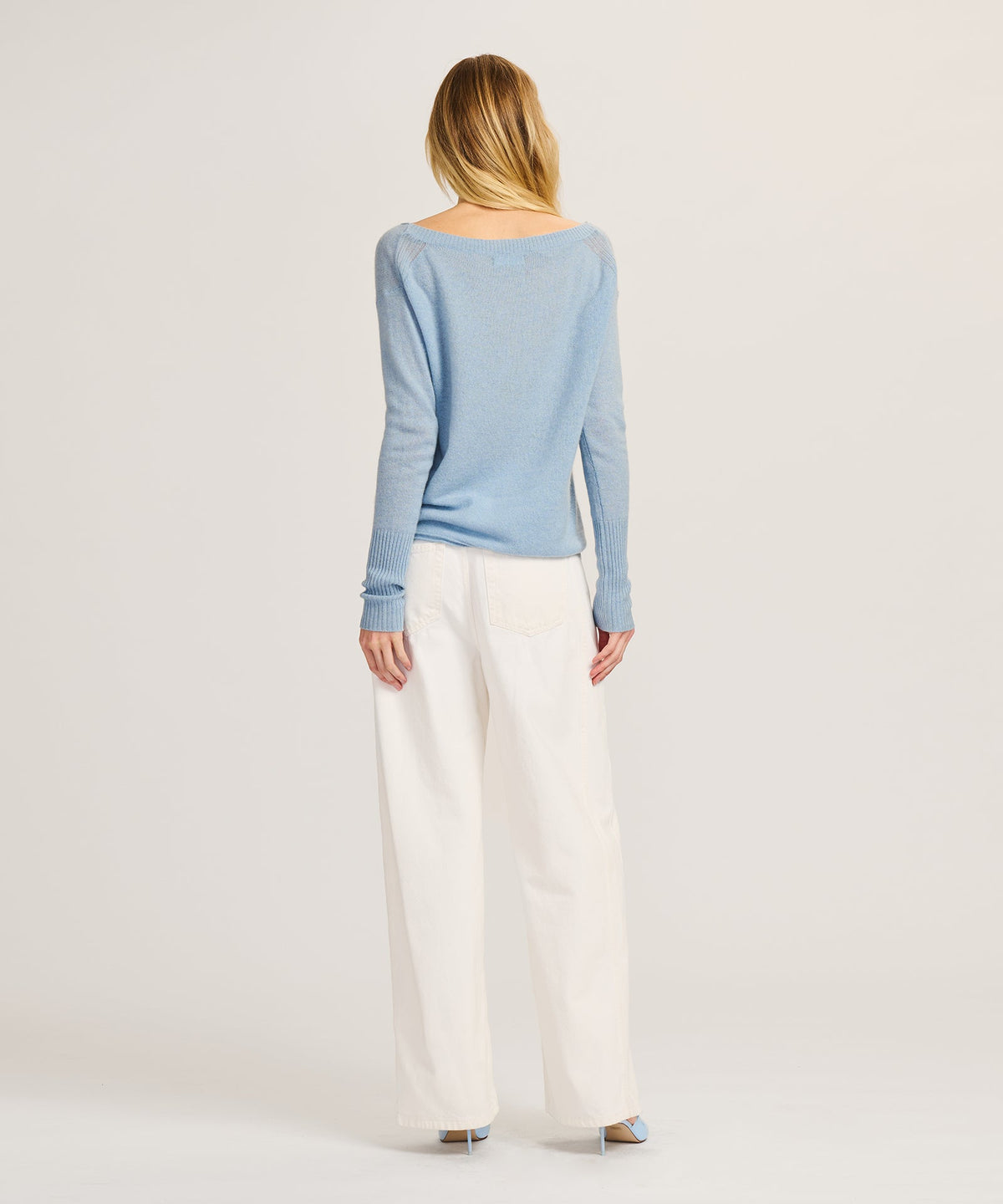 Lightweight Cashmere Boatneck Sweater
