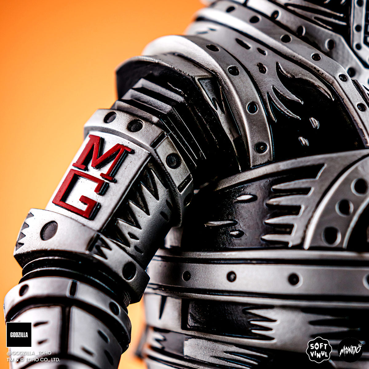 Mechagodzilla (Silver) - Vinyl Designer Figure by Attack Peter - Silver Variant Limited Edition