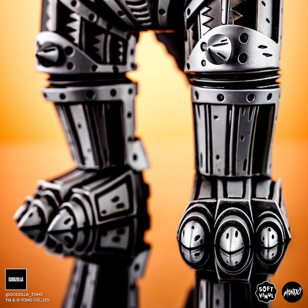 Mechagodzilla (Silver) - Vinyl Designer Figure by Attack Peter - Silver Variant Limited Edition