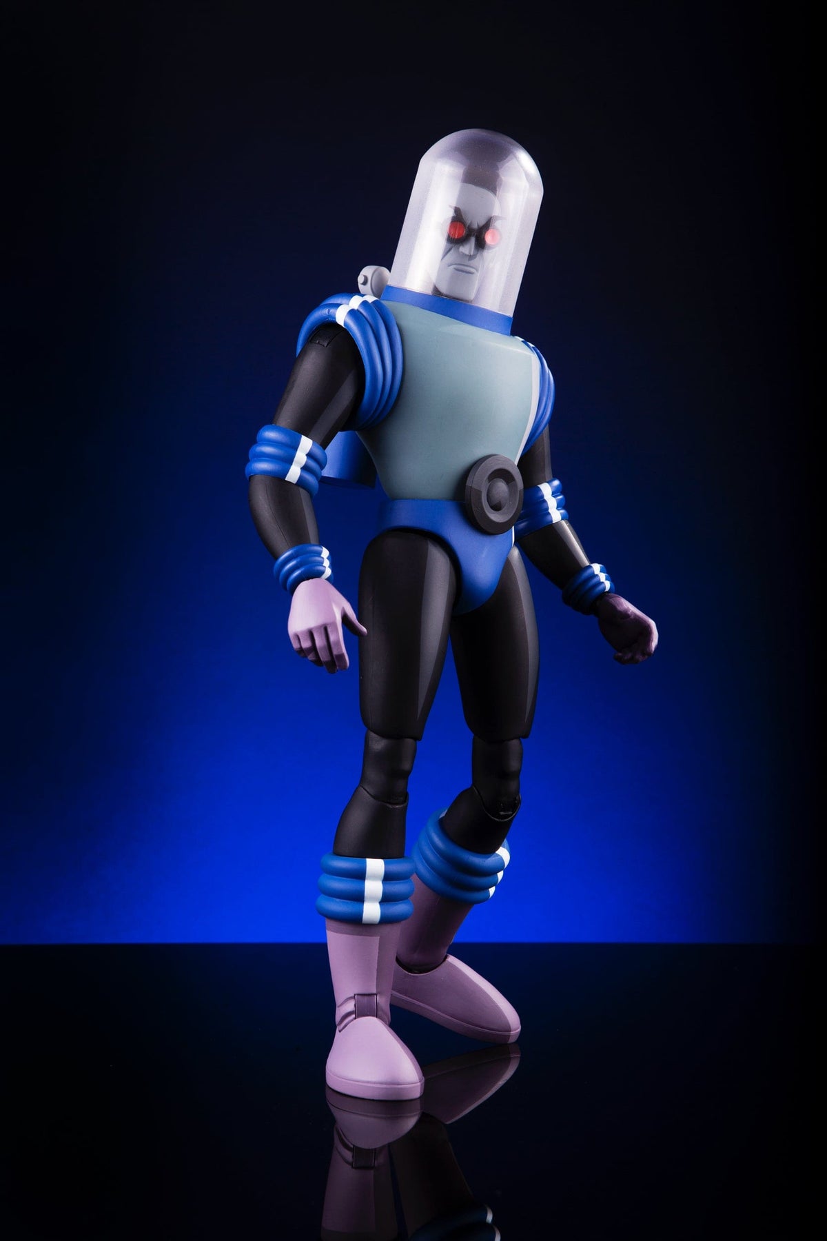 Batman: The Animated Series - Mr. Freeze 1/6 Scale Figure Exclusive