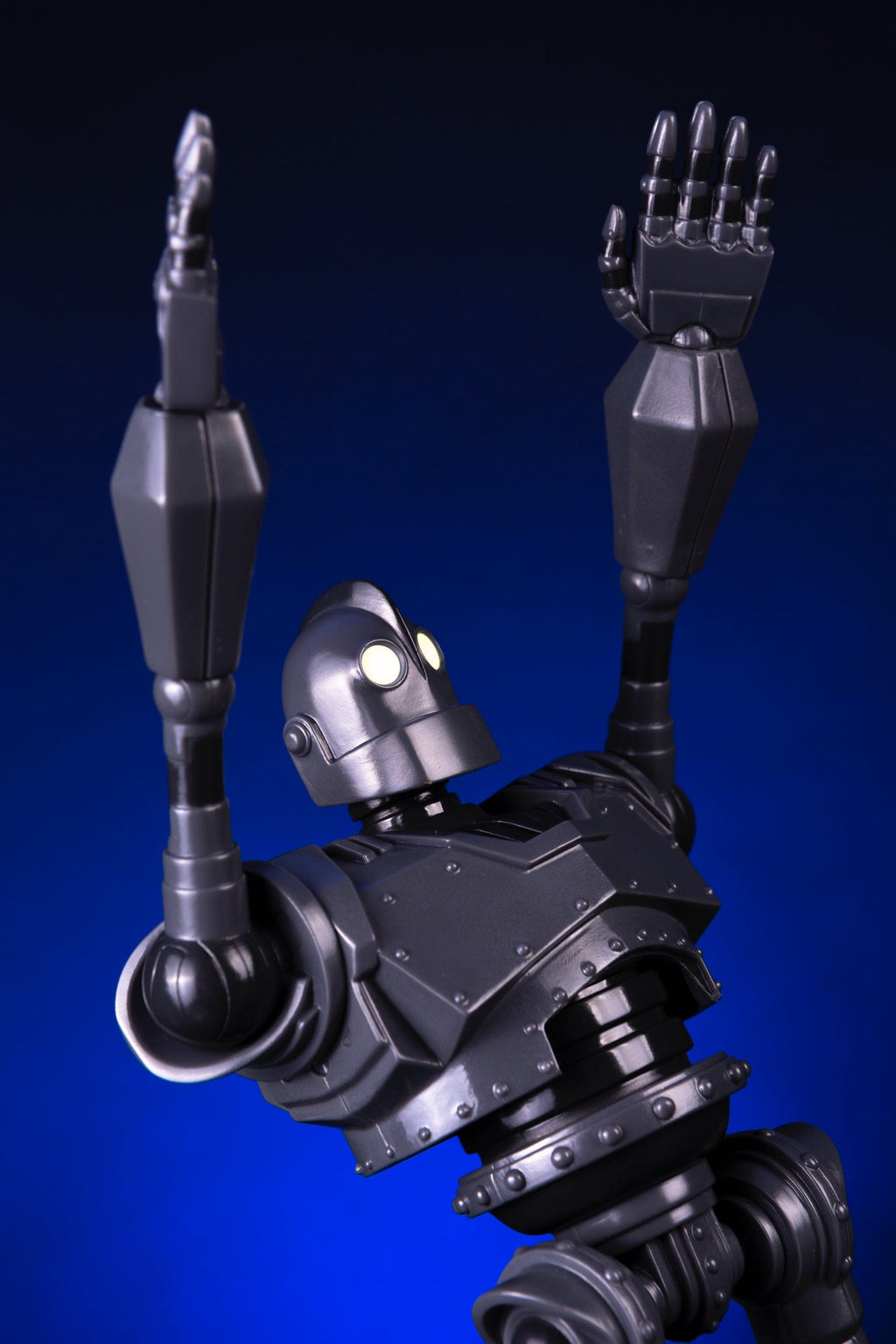 Iron Giant Soft Vinyl Figure (Mondo Exclusive)