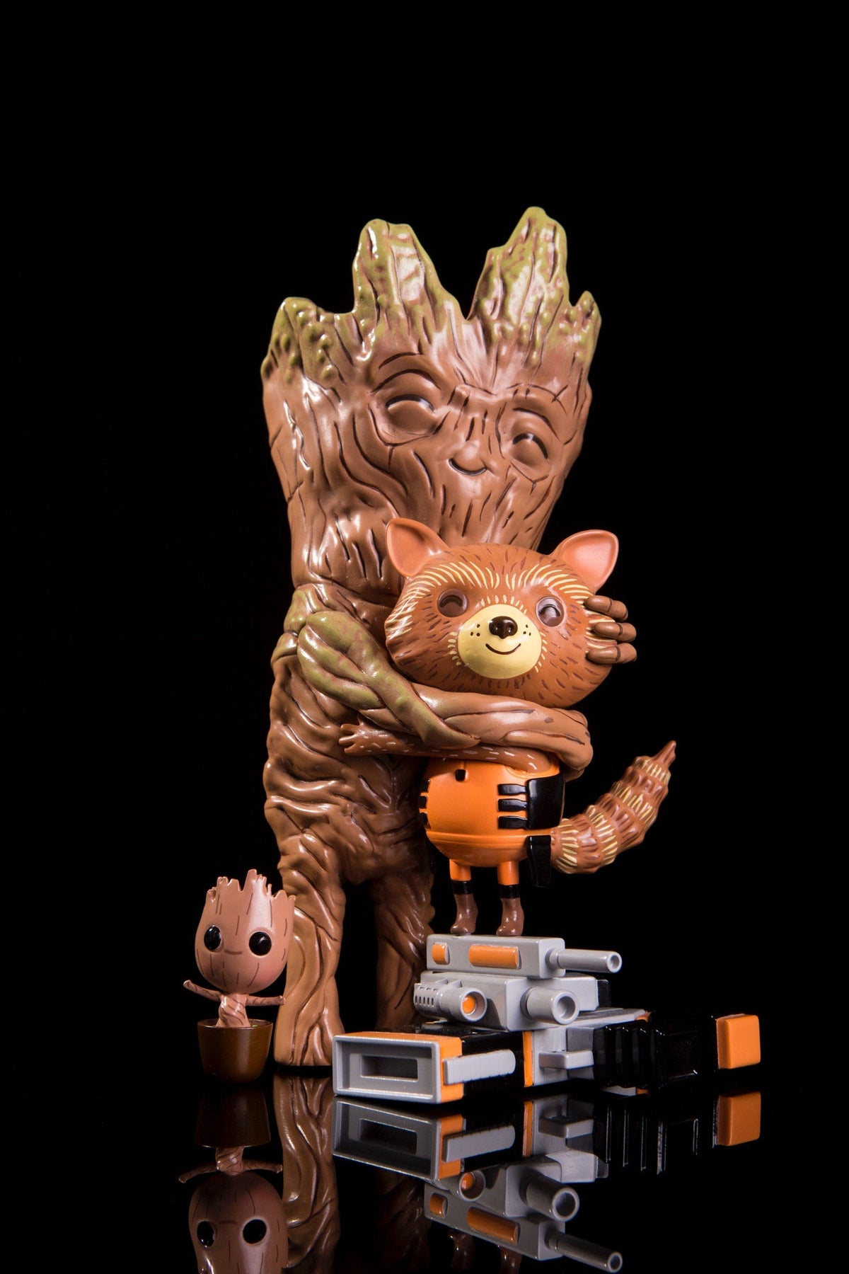 Rocket & Groot: Treehugger Vinyl Figure Exclusive