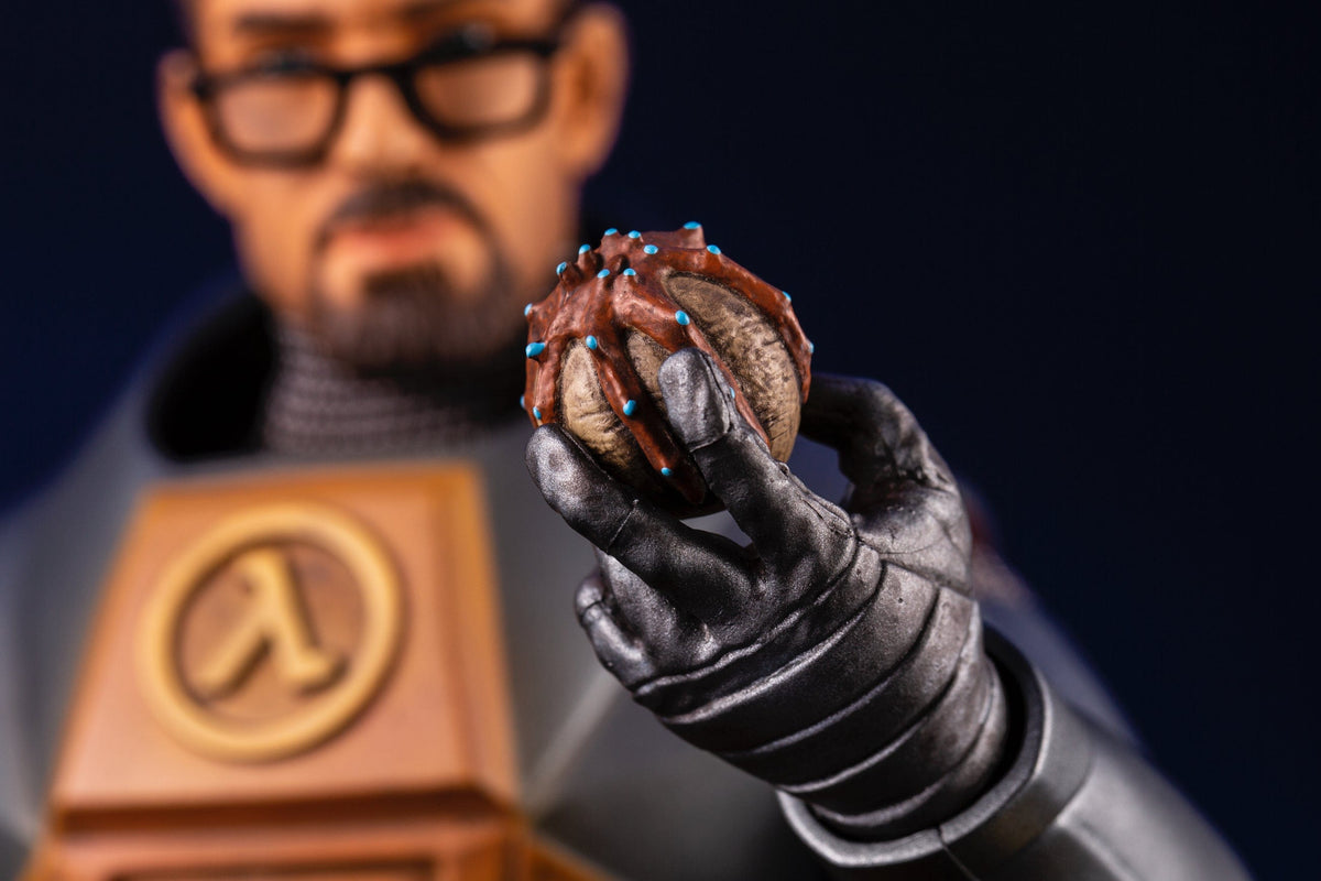 Gordon Freeman 1/6 Scale Figure Exclusive