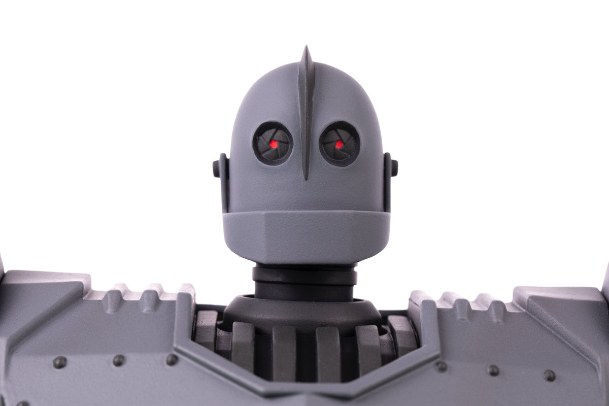 Iron Giant MONDO MECHA Figure