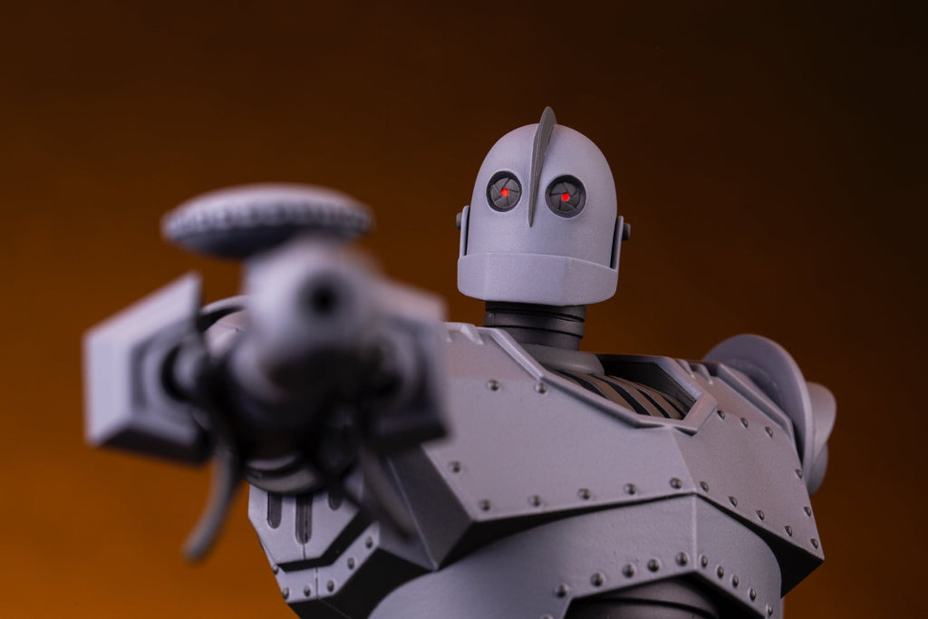 Iron Giant MONDO MECHA Figure
