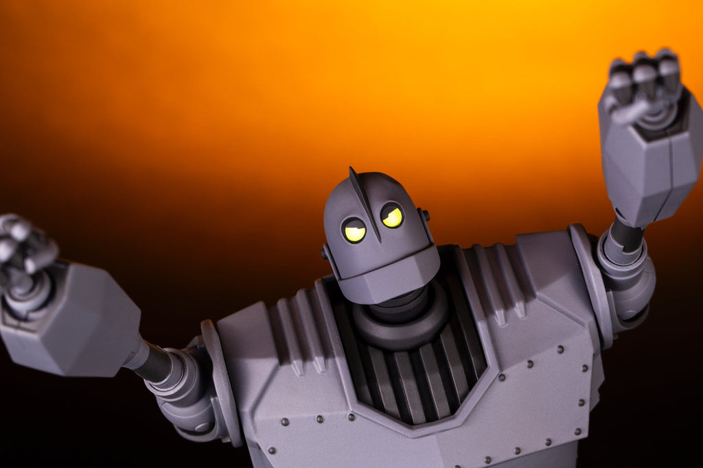 Iron Giant MONDO MECHA Figure