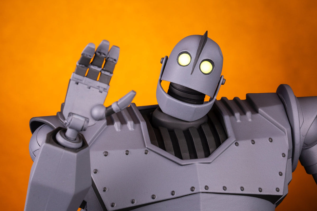 Iron Giant MONDO MECHA Figure