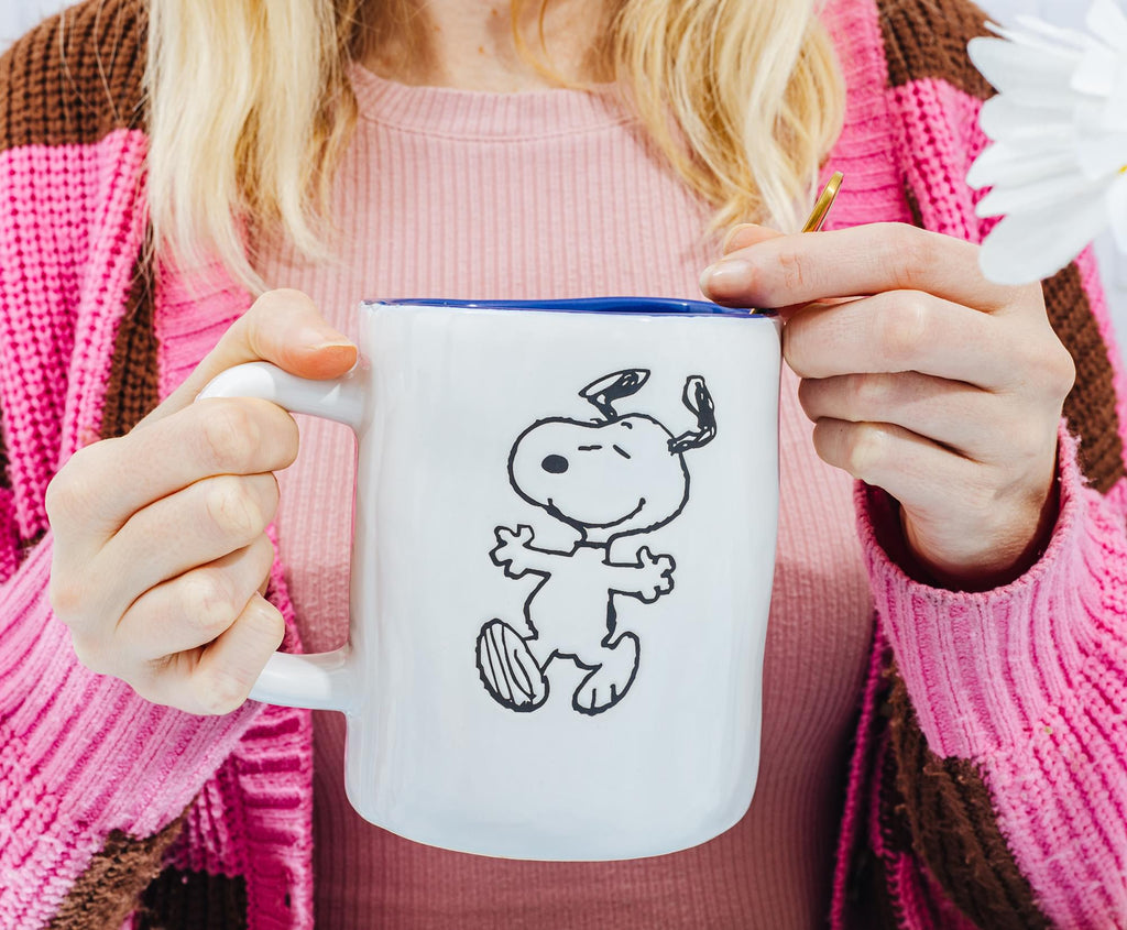 Peanuts Snoopy Ceramic Pottery Mug | Holds 25 Ounces