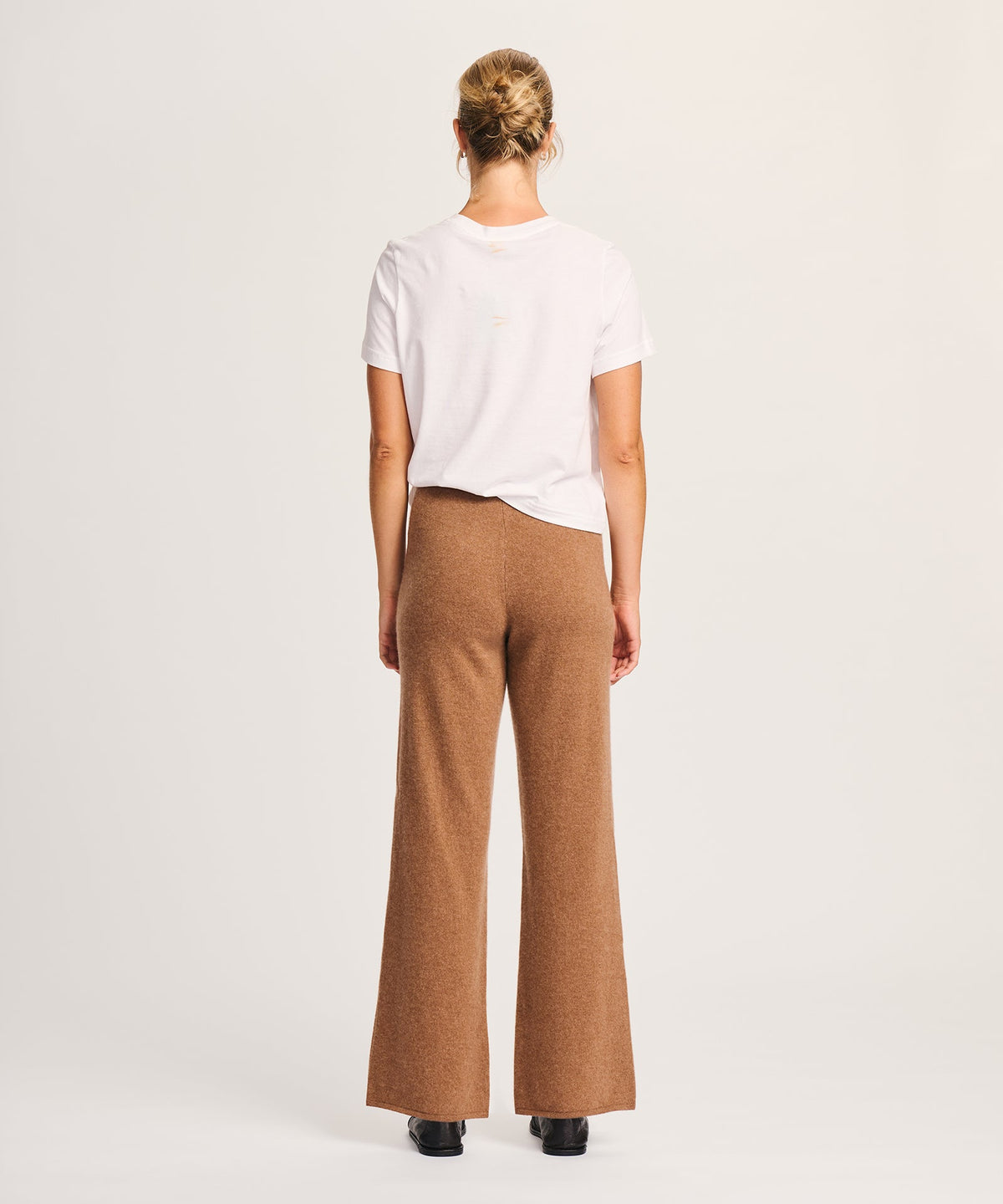 Signature Cashmere Straight Leg Pant