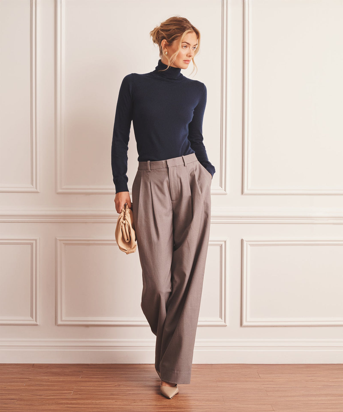 Super Fine Cashmere Classic Turtleneck Sweater