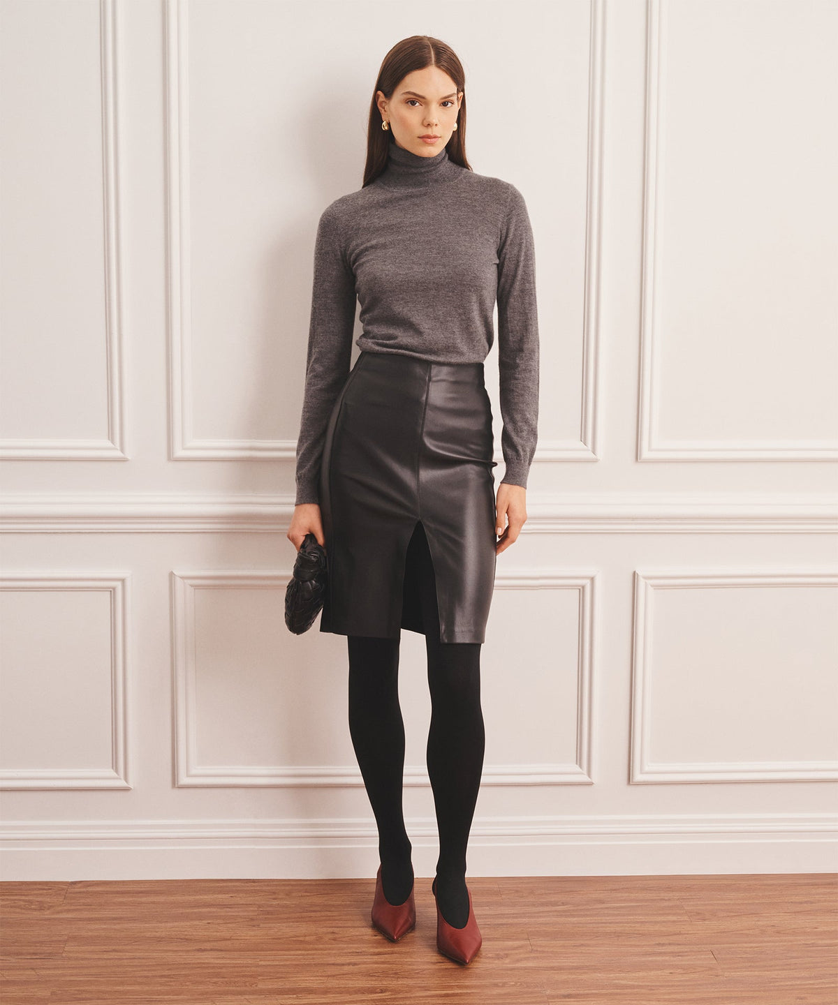Super Fine Cashmere Classic Turtleneck Sweater