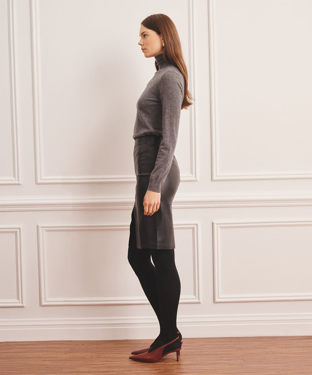 Super Fine Cashmere Classic Turtleneck Sweater