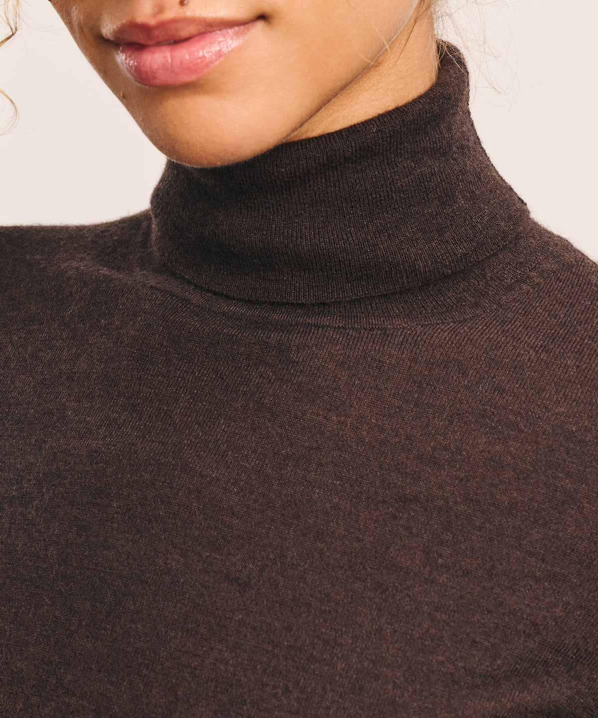 Super Fine Cashmere Classic Turtleneck Sweater
