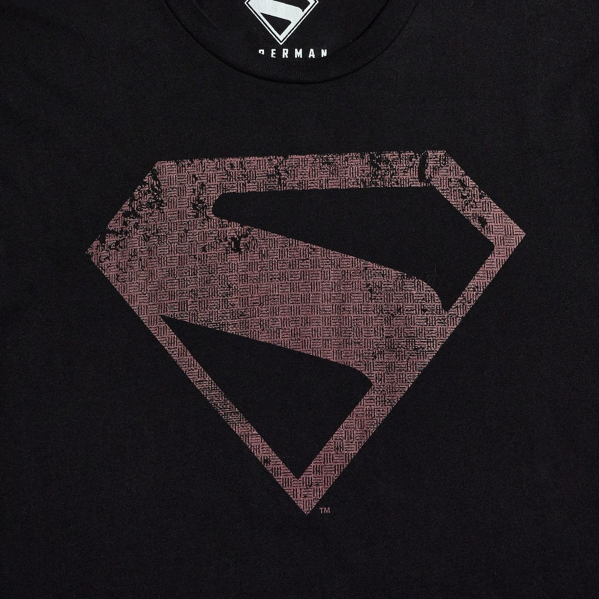 Superman 2025 S-Shield Classic Comfort Tee