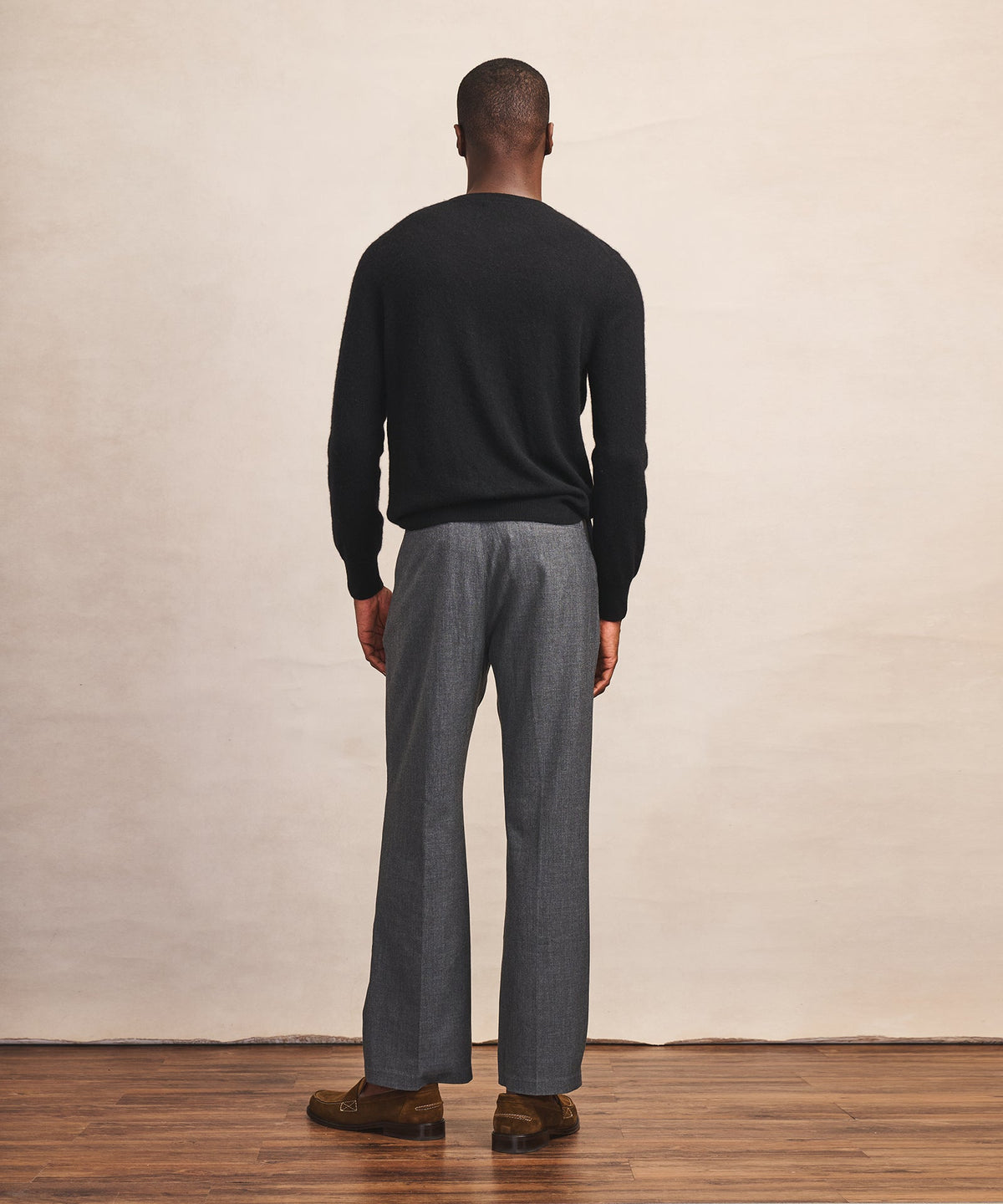 The Original Cashmere V-Neck Sweater Men's