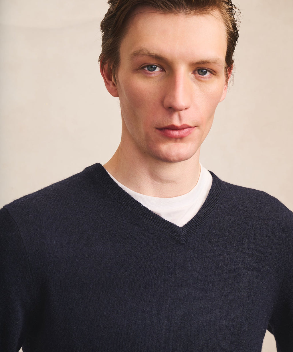The Original Cashmere V-Neck Sweater Men's