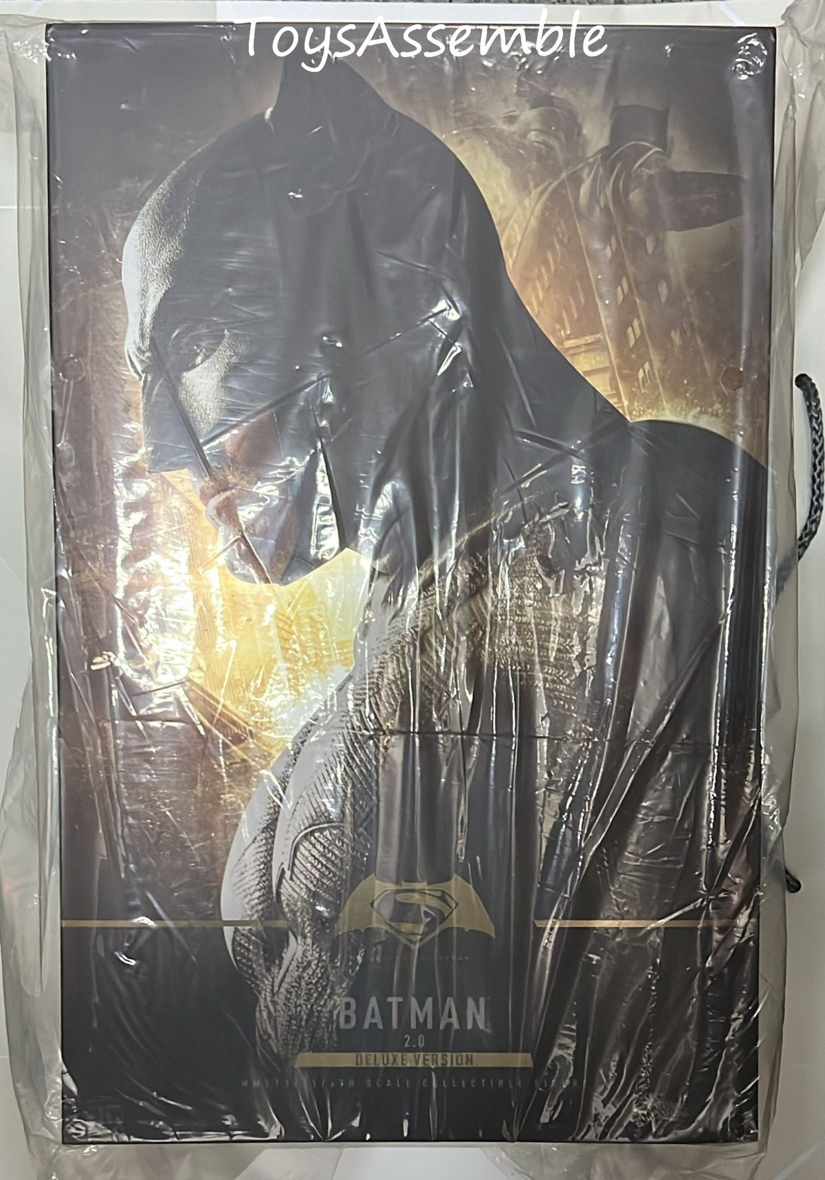 READY🔥Hot Toys MMS732 Batman v Superman: Dawn of Justice - 1/6th scale Batman (2.0) Collectible Figure (Deluxe Version)