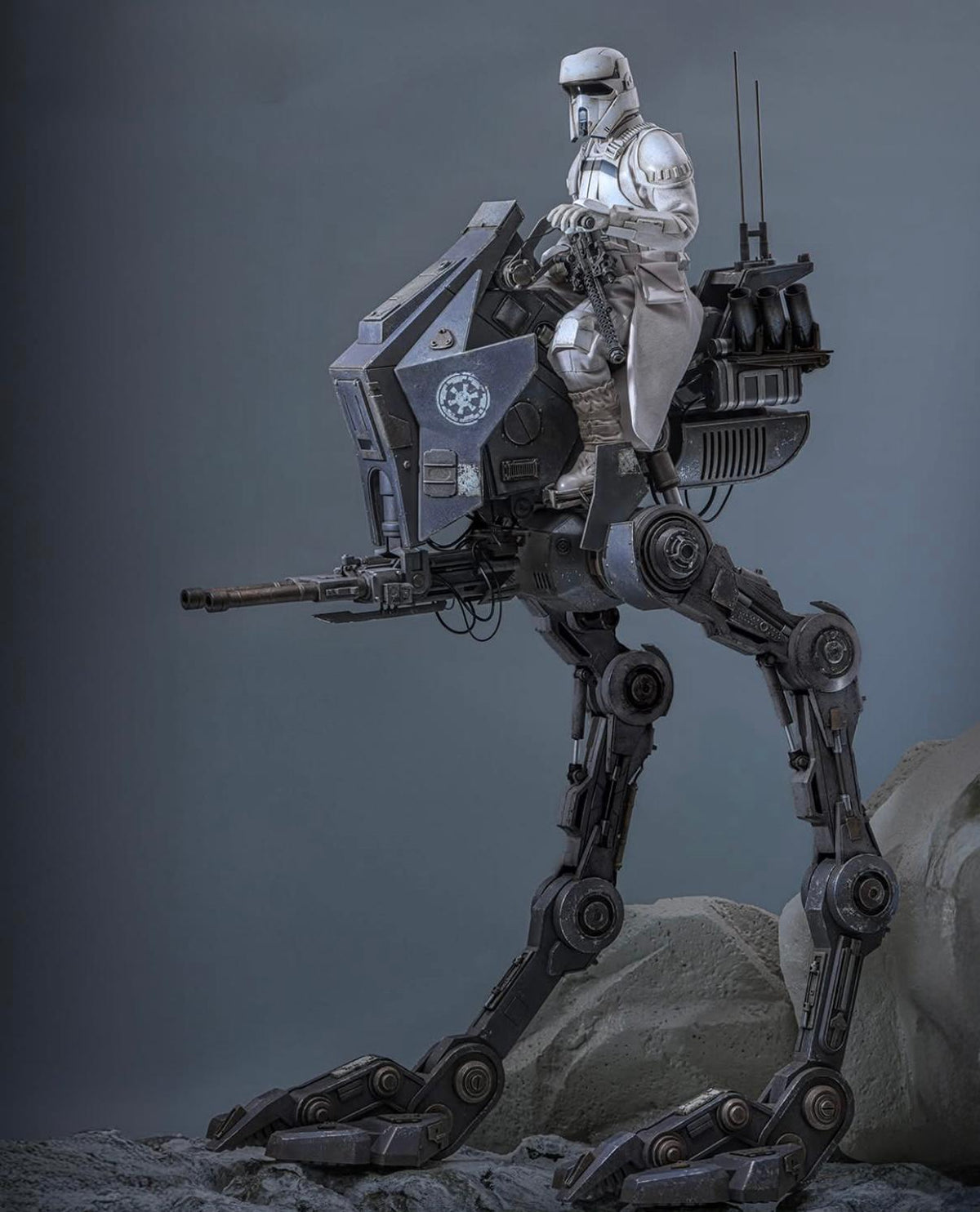 Preorder🔥Hot Toys MMS875 Star Wars: The Mandalorian Grogu - Imperial Remnant AT-RT Driver and AT-RT 1/6th Scale Collectible Set