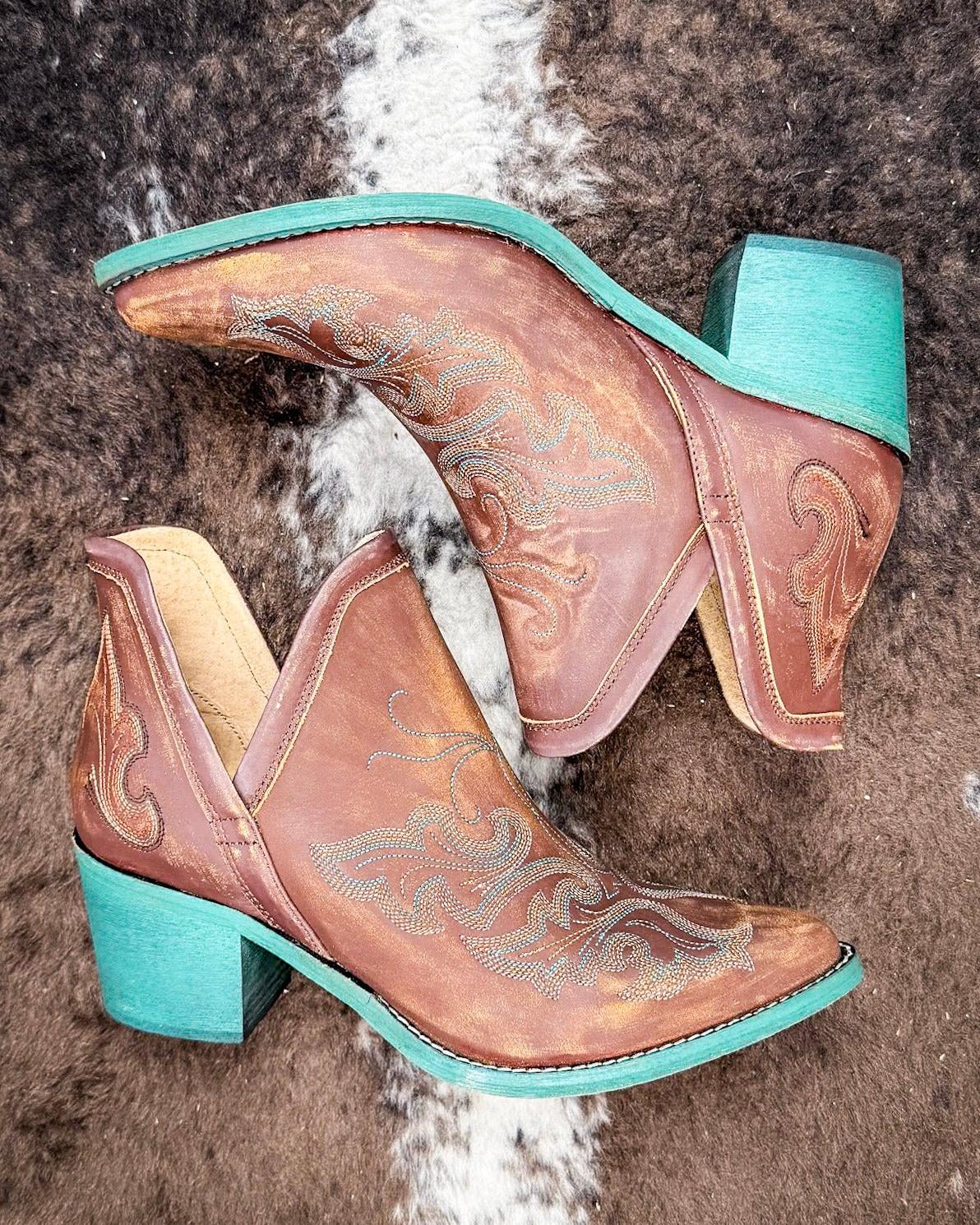 Badland Babe Circle G Booties