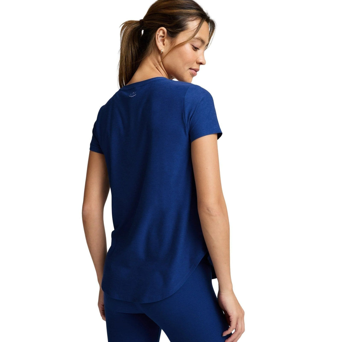 Beyond Yoga Featherweight On The Down Low Tee – Women's
