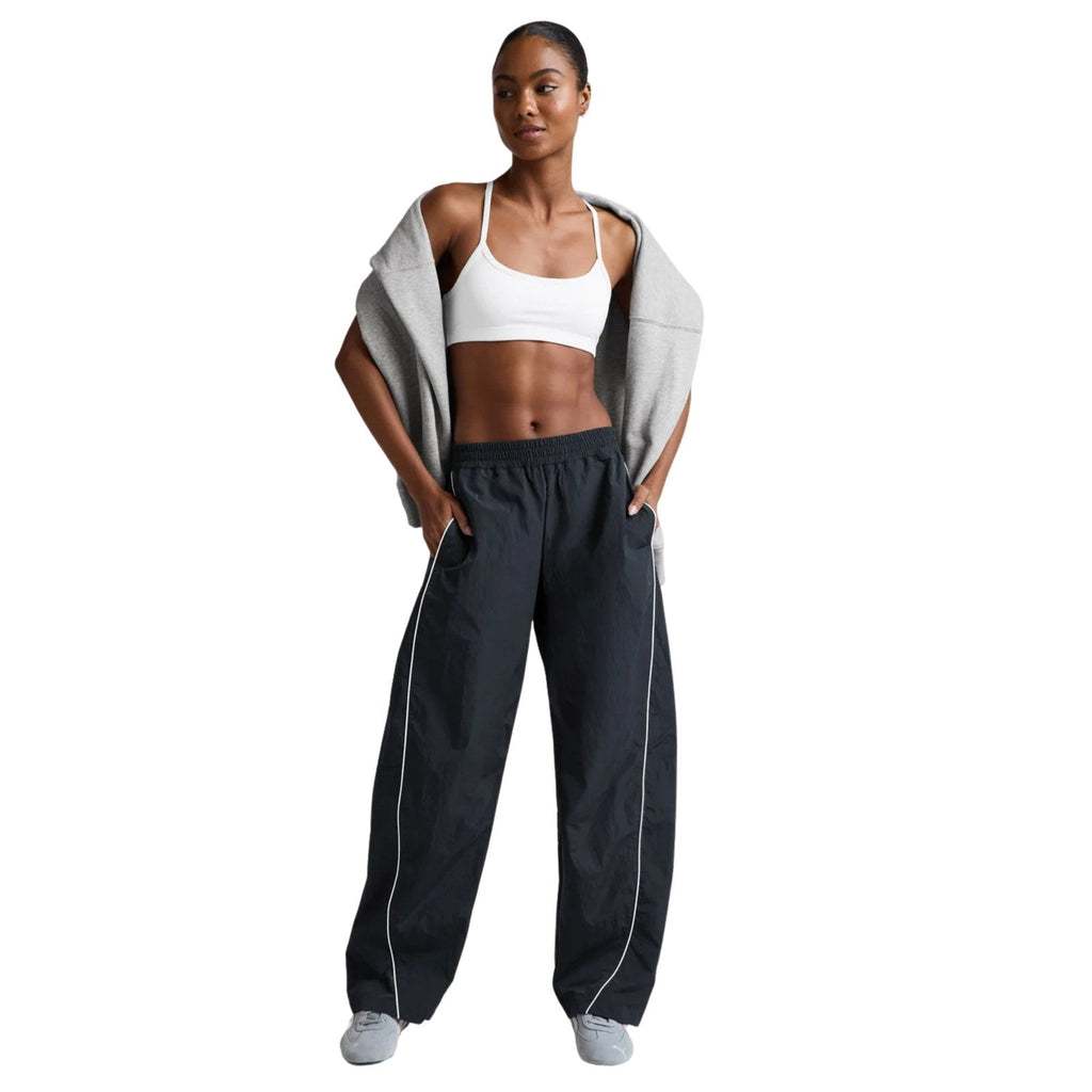 Beyond Yoga Limitless Mid-Rise Barrel Leg Pant – Women's