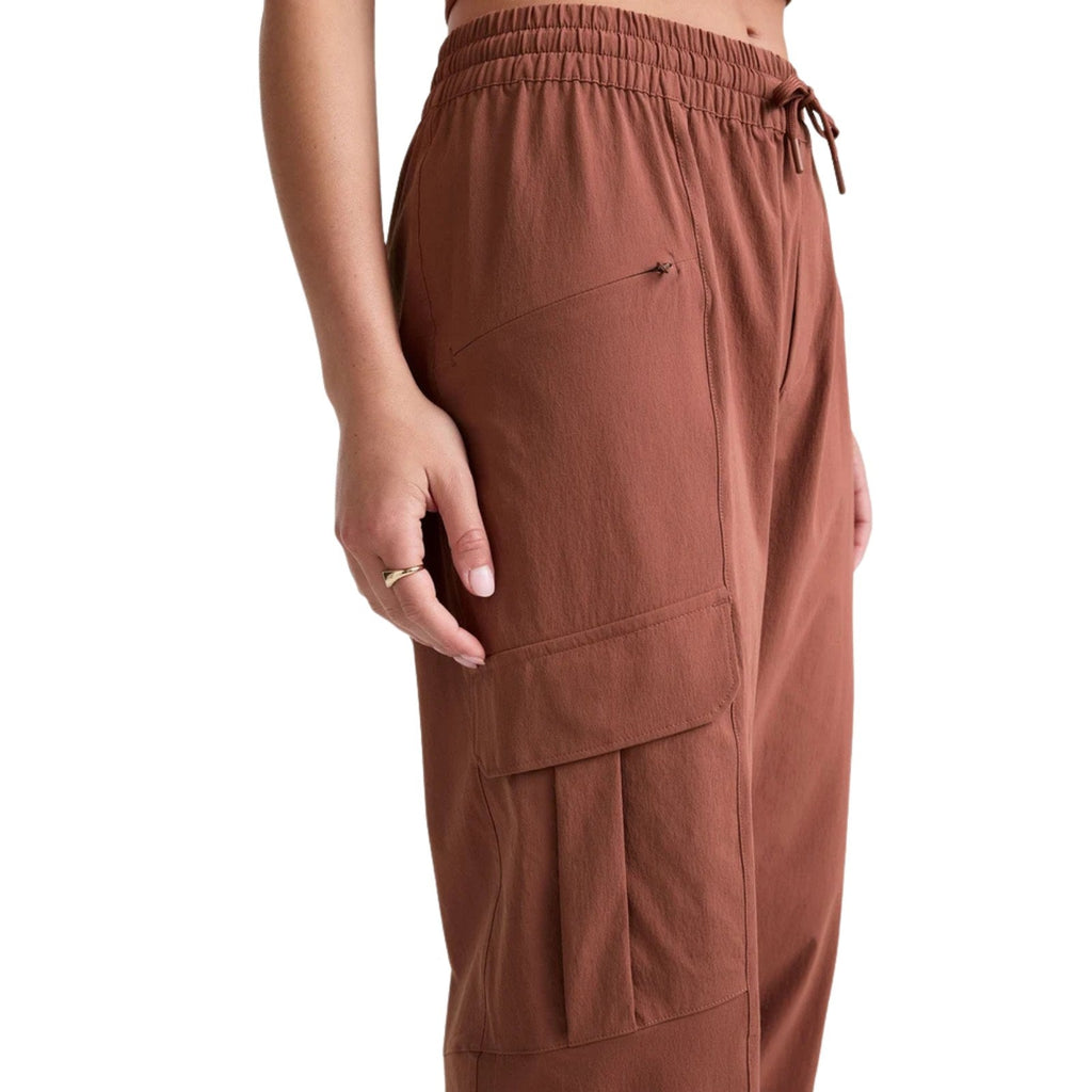 Beyond Yoga Peak Pant – Women's