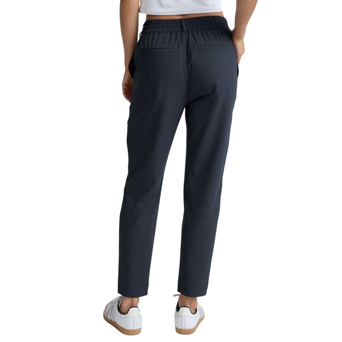 Beyond Yoga Status Tapered Pant – Women's