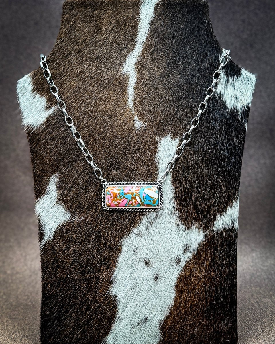 Calla Stone Bar Fashion Necklace