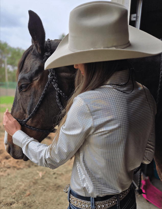 Cowgirl Tuff Desert Hound Pullover Button Up with Silver Foil