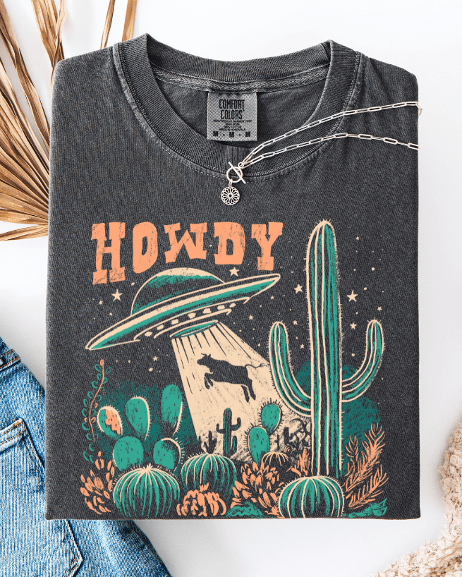 Desert Beam Howdy Graphic Tee in Pepper