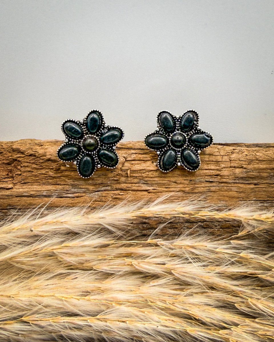 Desert Daisy Fashion Stud Earrings in Black