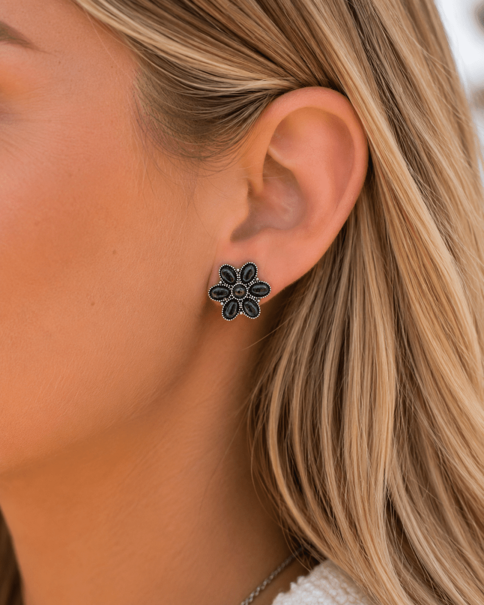 Desert Daisy Fashion Stud Earrings in Black
