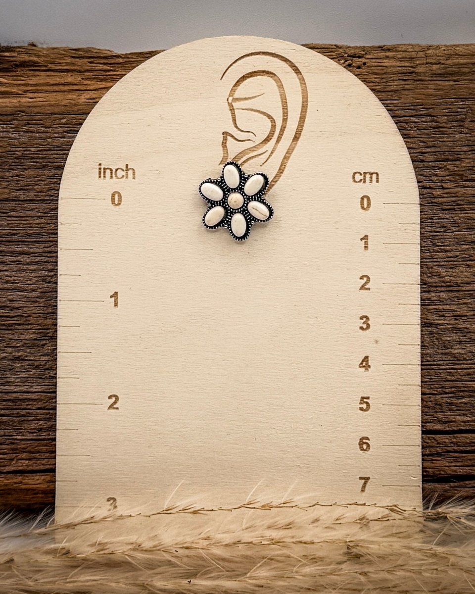 Desert Daisy Fashion Stud Earrings in White