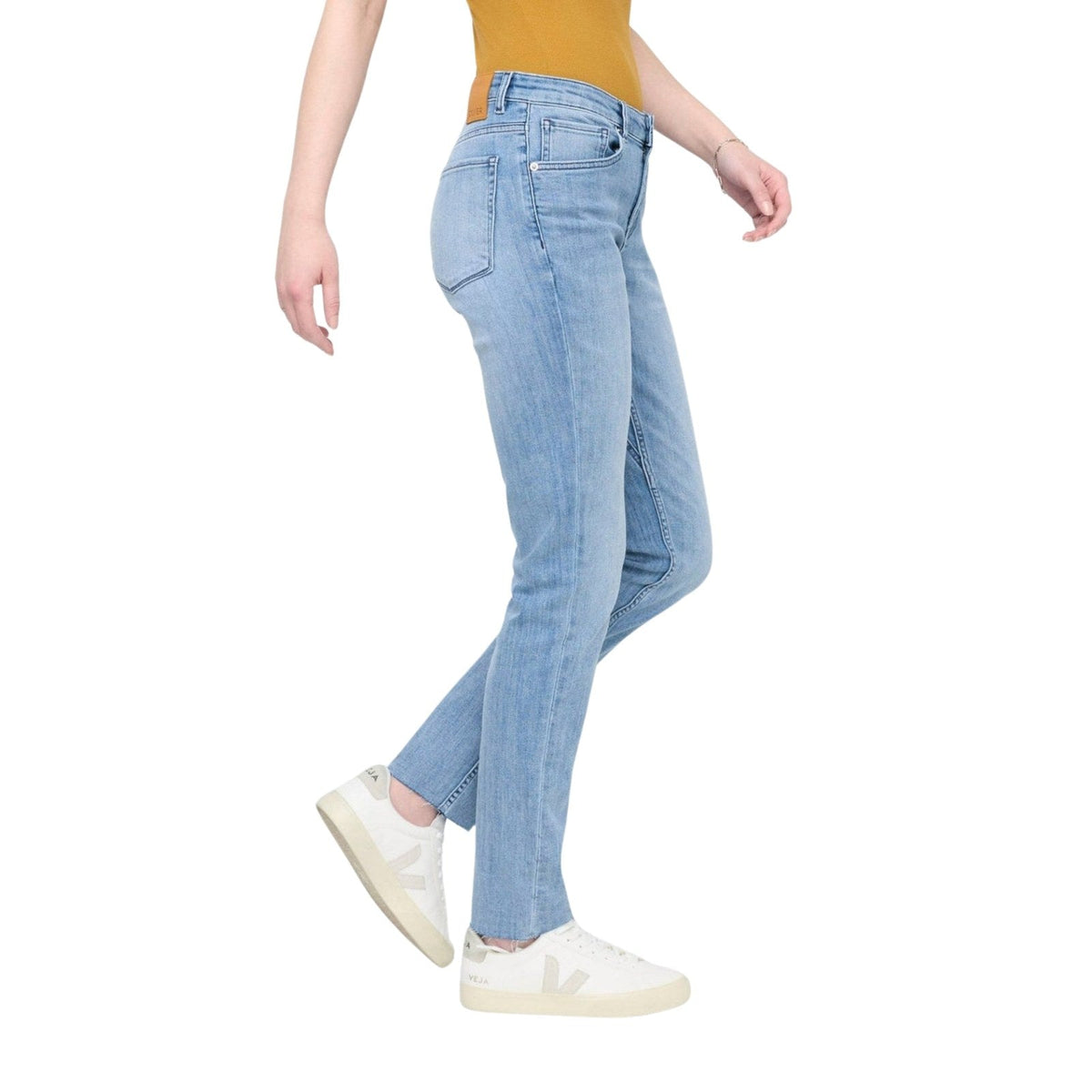 Duer Performance Denim Girlfriend Jean – Women's