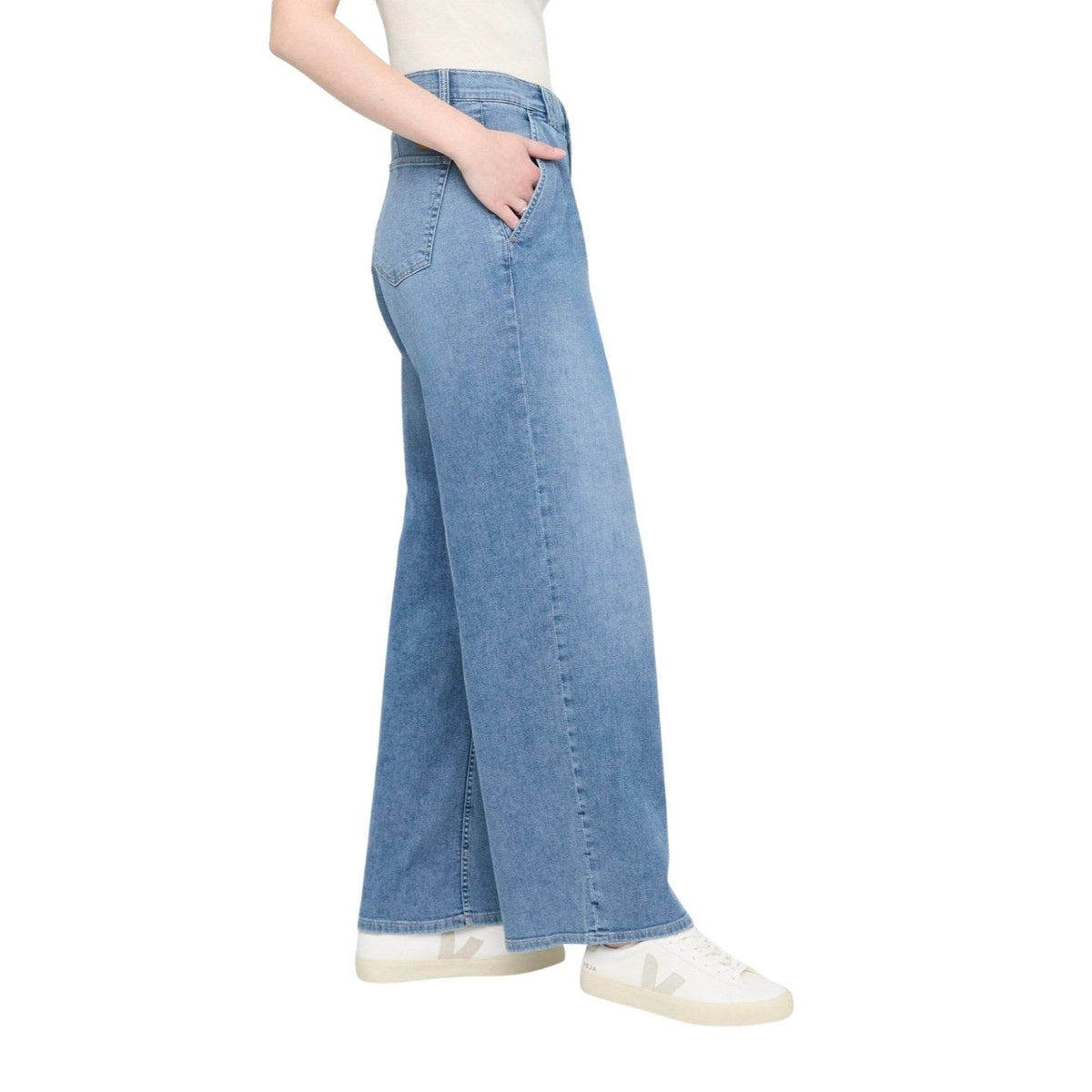 Duer Performance Denim Lite Pleated Pant – Women's